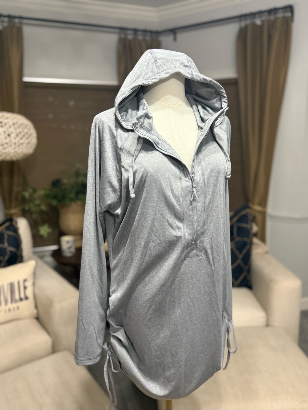 Huk Grey SPF 50 Hooded Swim Coverup - Picture 3 of 3